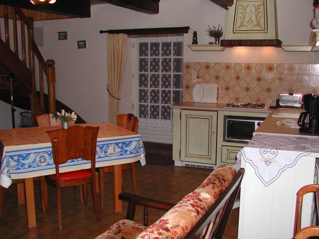 Les Gites De Garz Ar Bik Brasparts Room photo