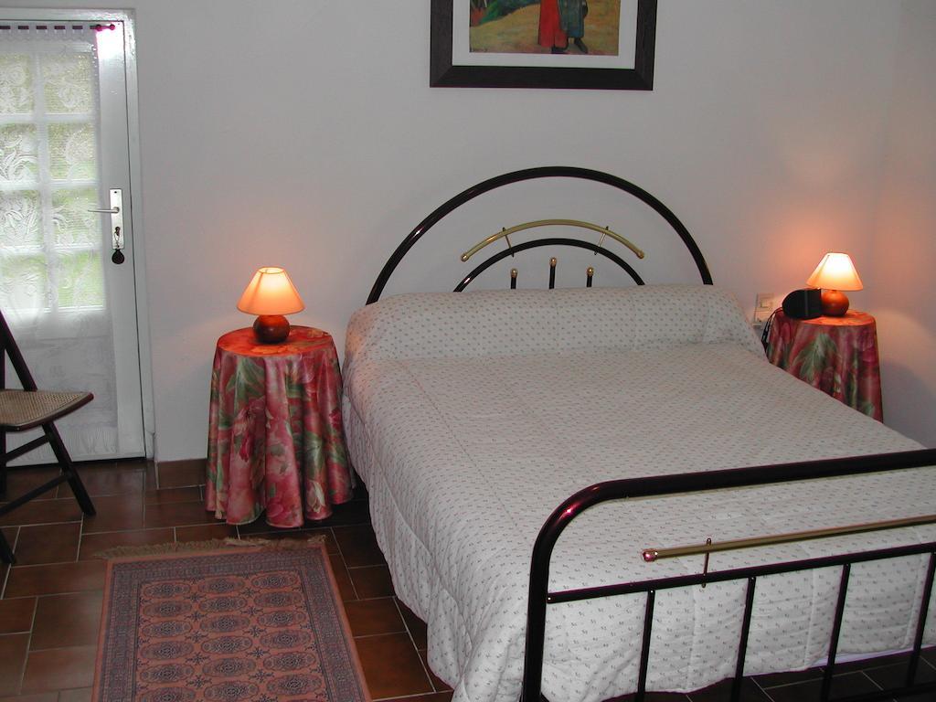 Les Gites De Garz Ar Bik Brasparts Room photo